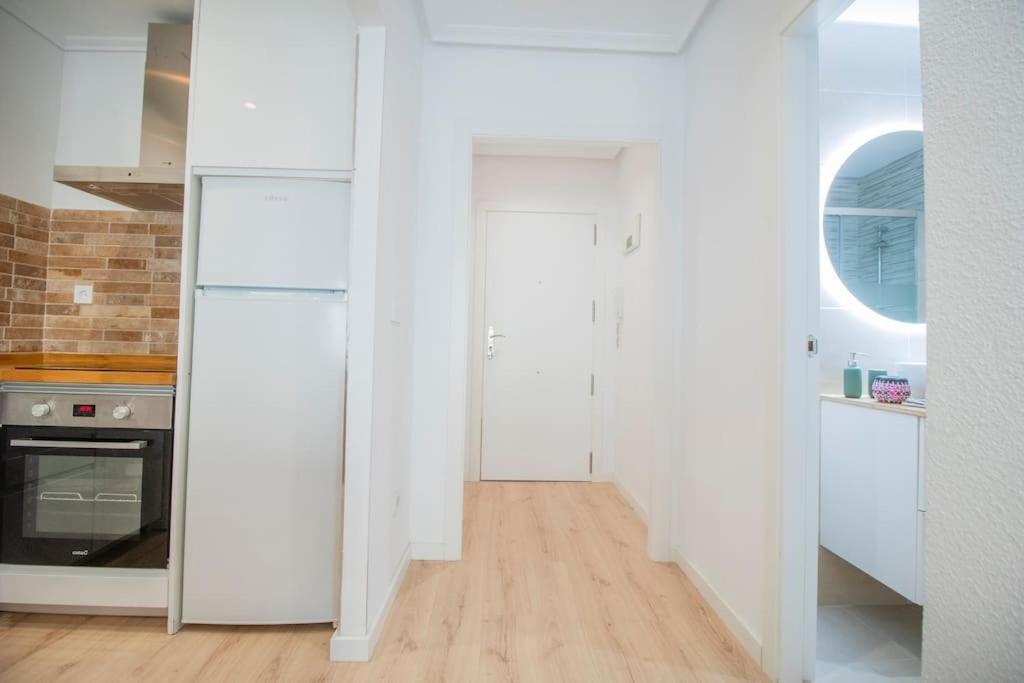Feines Appartement Mit Hafenblick Санта Пола Экстерьер фото